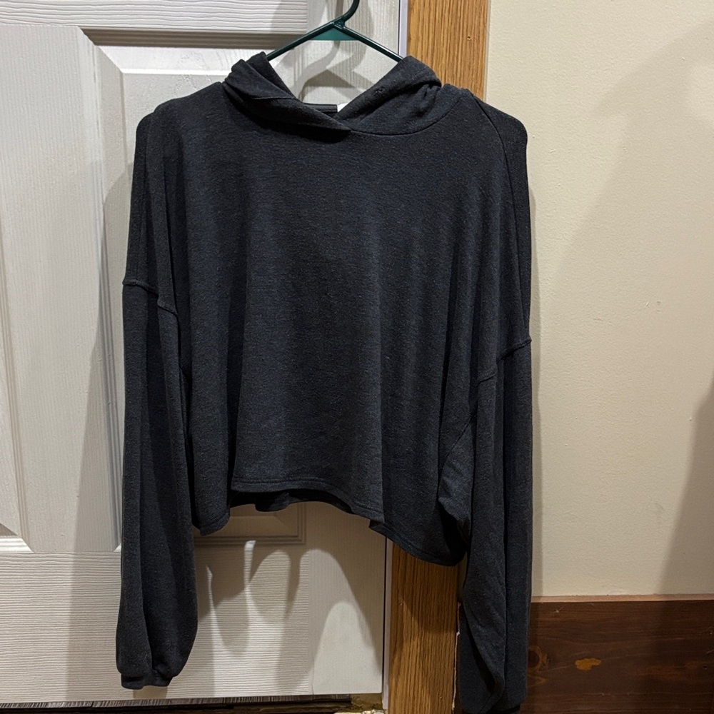 Risen brand size M cropped hoodie